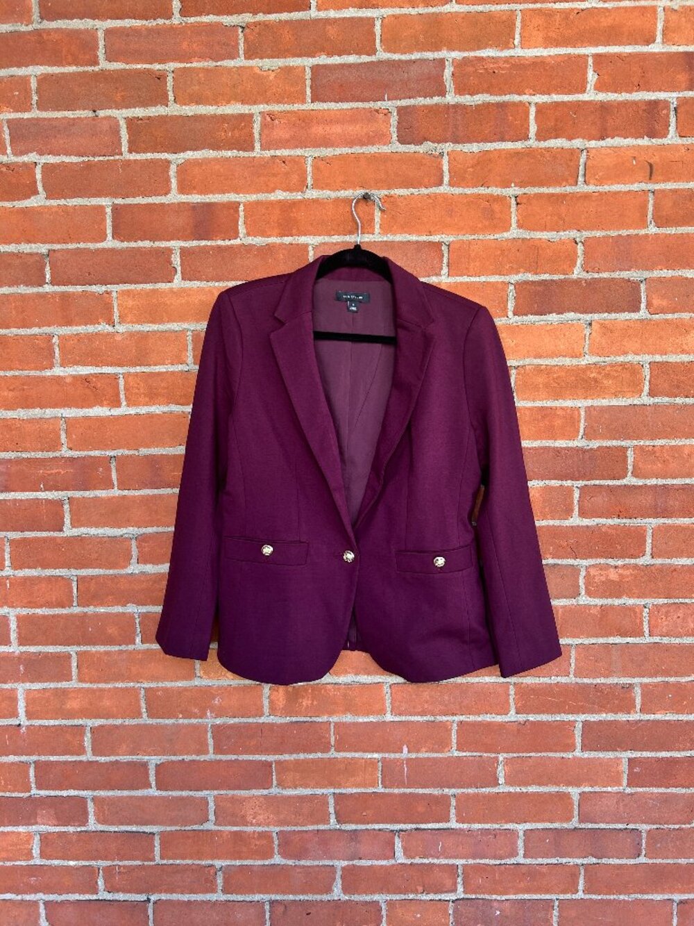 Ann Taylor Plum Burgundy Blazer Gold Buttons 10P FA25 Never Worn